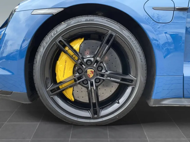 Porsche Taycan Turbo S =Ceramic Brakes= Sport Chrono Гаранци Image 5