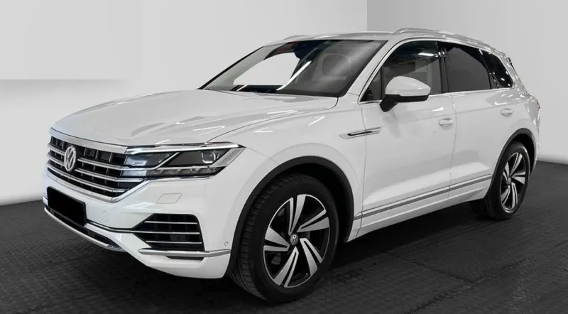 Volkswagen Touareg 3.0 V6 TDI 4MOTION Image 1