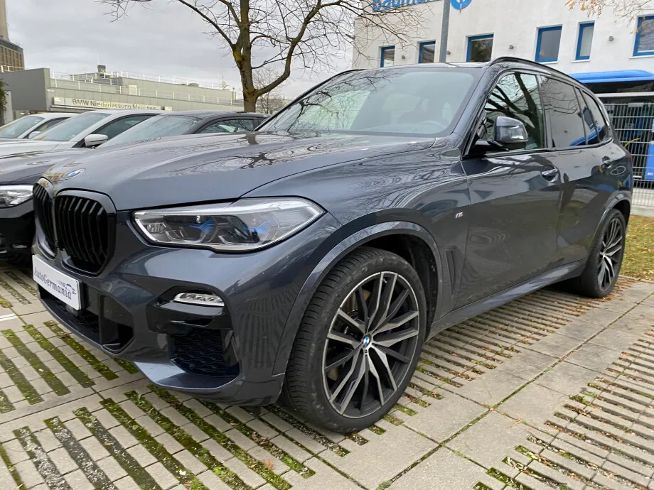 BMW X5 xDrive 30d M-Paket Black Laser Individual  Image 4